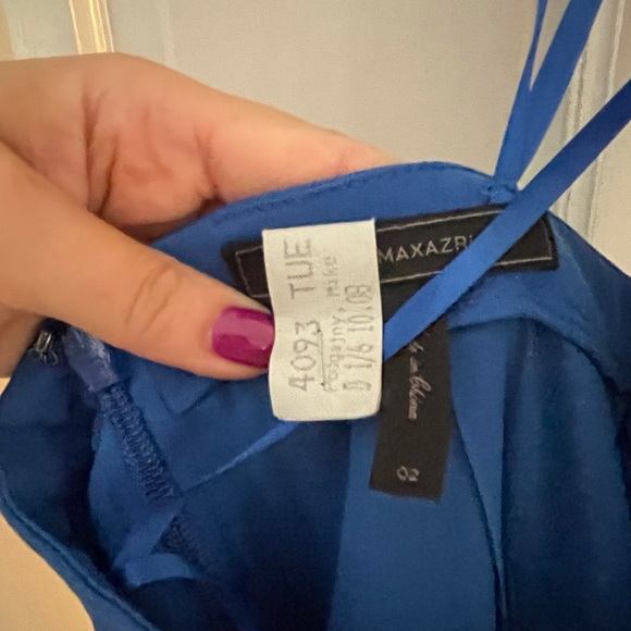 Kiara gown - blue BCBG showstopper - Picture 4 of 8